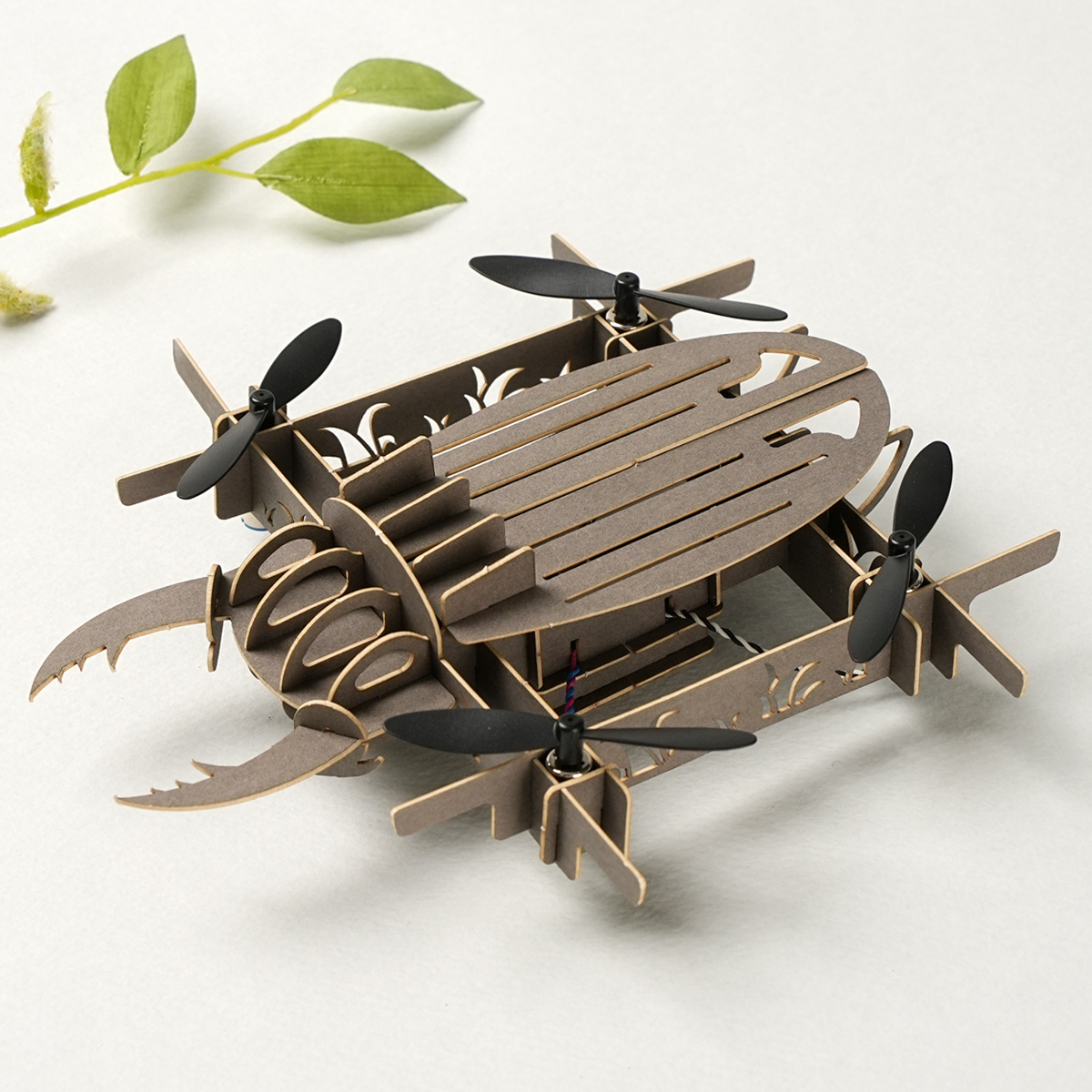 COCODRONE 紙ドローン｜クワガタムシ